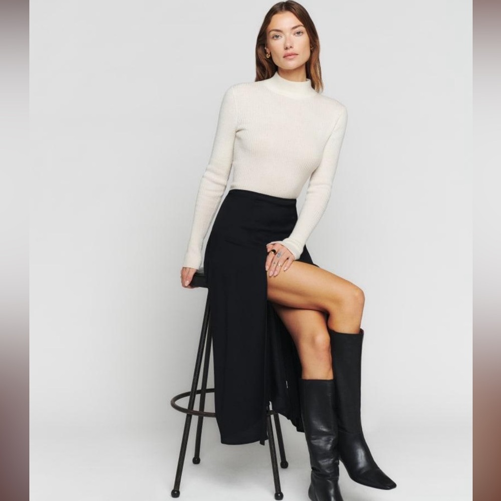 Reformation Petites Zoe Skirt Black - Size 8P